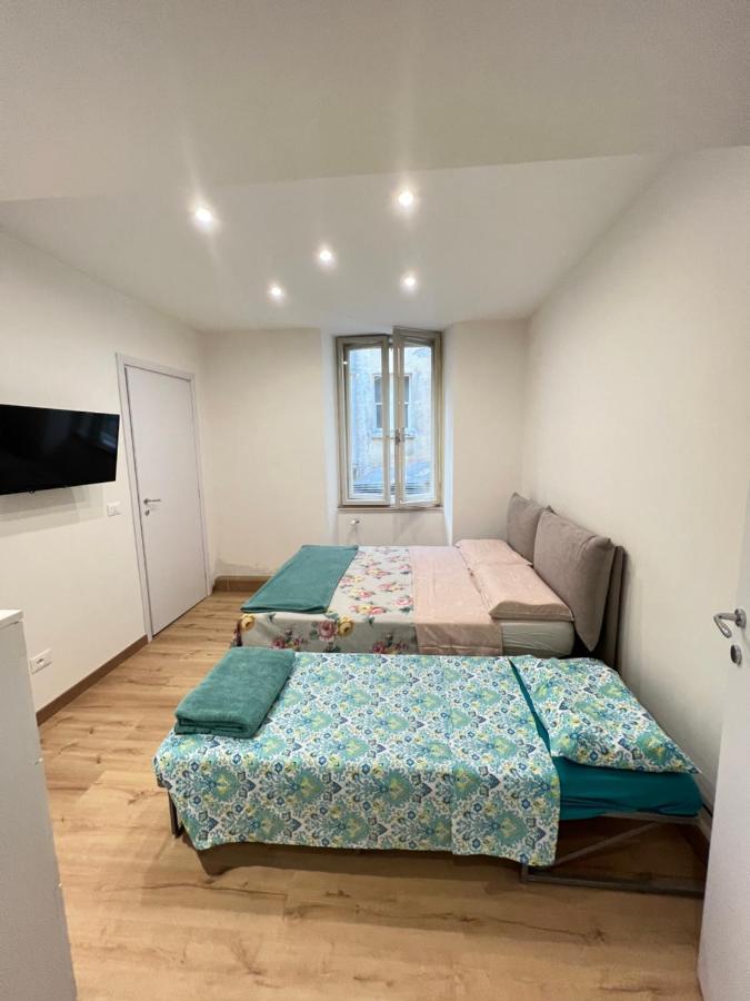 Alla Scalinata Del Teatro Rossetti Confort Suites Parcheggio 的里雅斯特 外观 照片